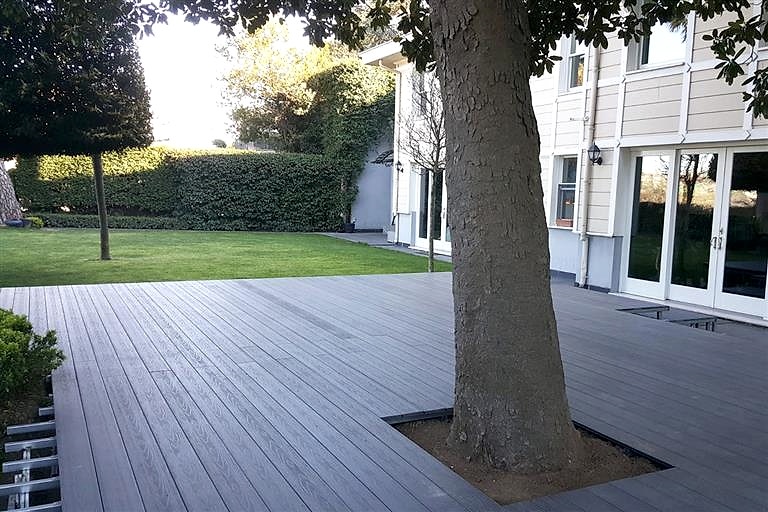 Ulus Malikane Bahçe Dolu Kompozit Deck Uygulama.